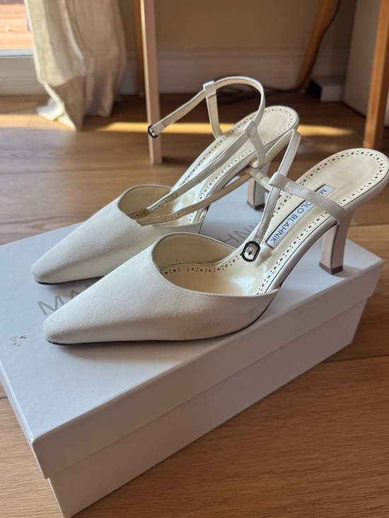 Manolo Blahnik Shoes - Manolo Blahnik Ivory Satin Heels (Size 37 1/2)
